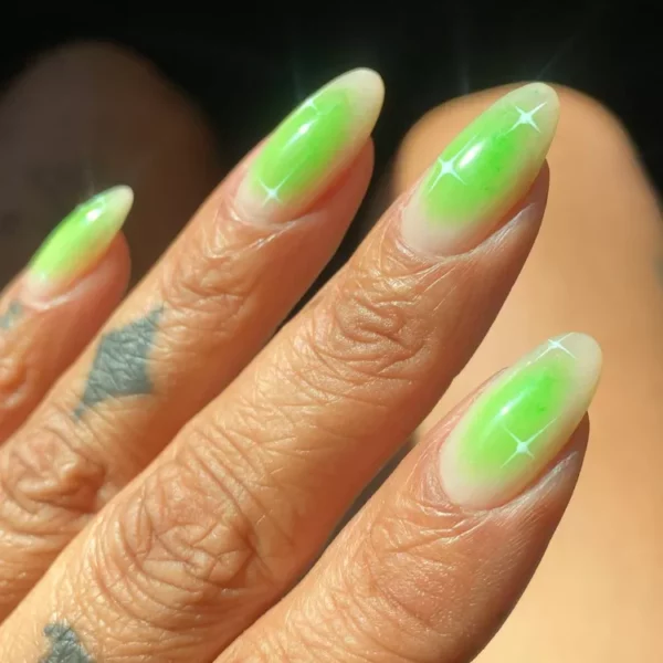 St. Patrick's Day green aura nails 