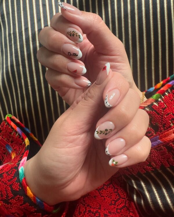 Minimal Palestine nail art set